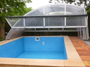 zastřešení bazénu Laguna, Pohořelice s výklopnou klapkou