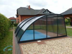 zastřešení bazénu Malacky, konstrukce v provedení antracit