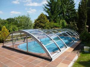 zastřešení bazénu s průhlednou výplní